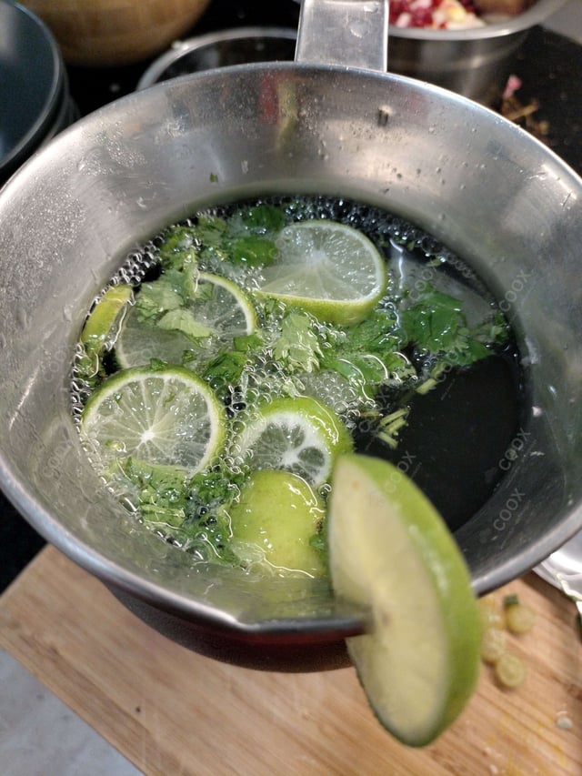 Delicious Virgin Mojito prepared by COOX