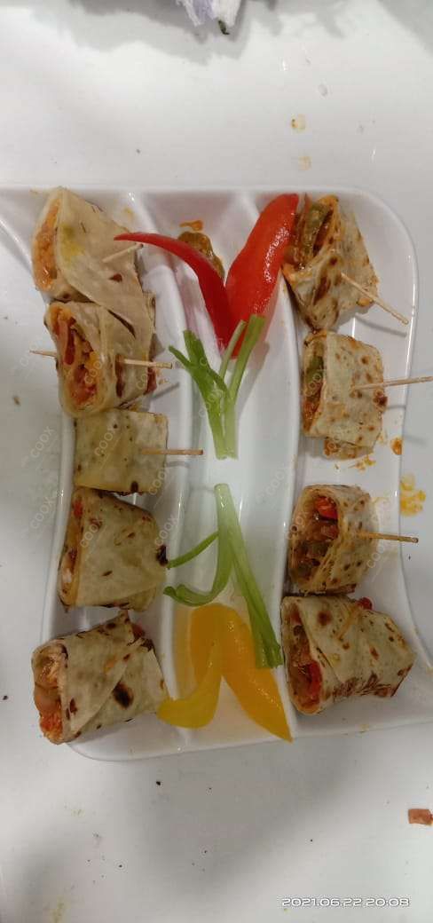 Delicious Veg Kathi Rolls prepared by COOX