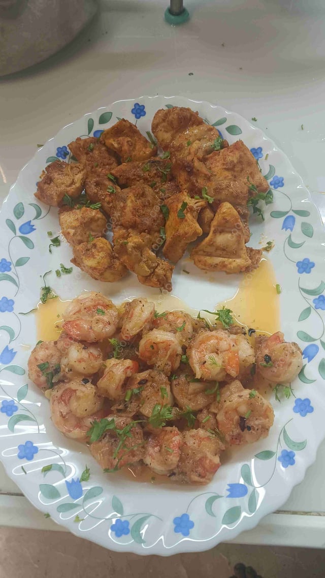 Delicious Butter Garlic Prawns prepared by COOX