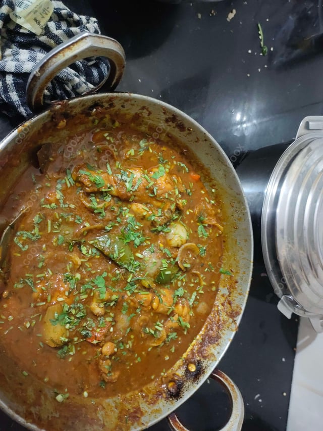 Delicious Kadhai Chicken prepared by COOX