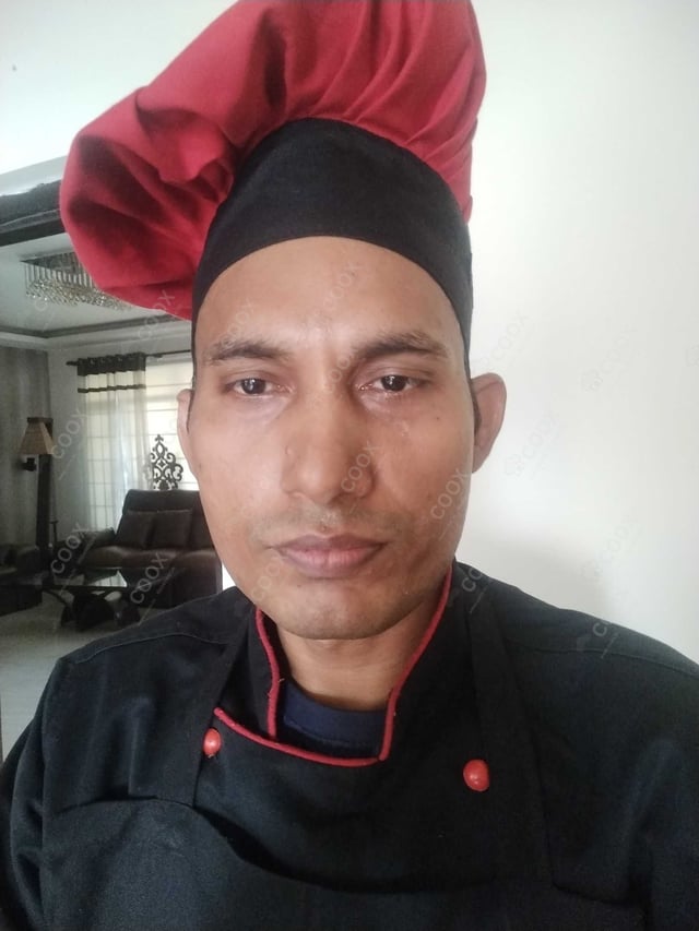 Chef from COOX at bookings. Professional cooks chefs at home