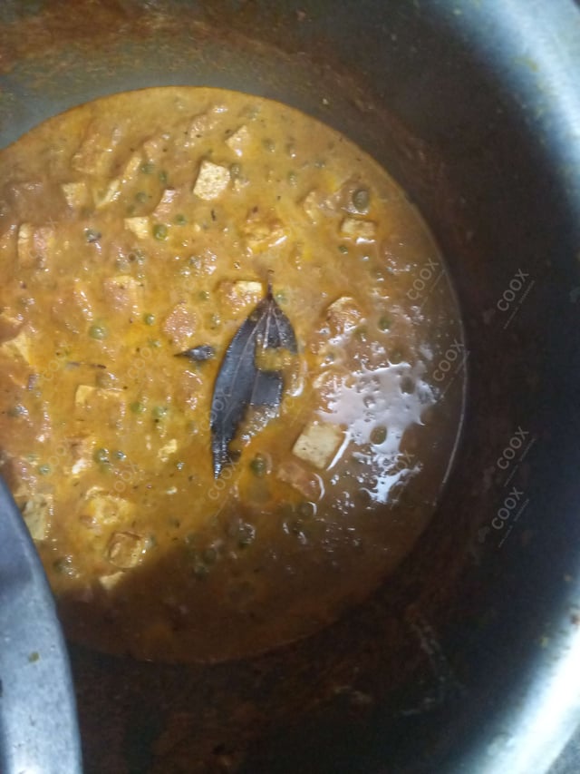 Delicious Kadhai Chicken prepared by COOX