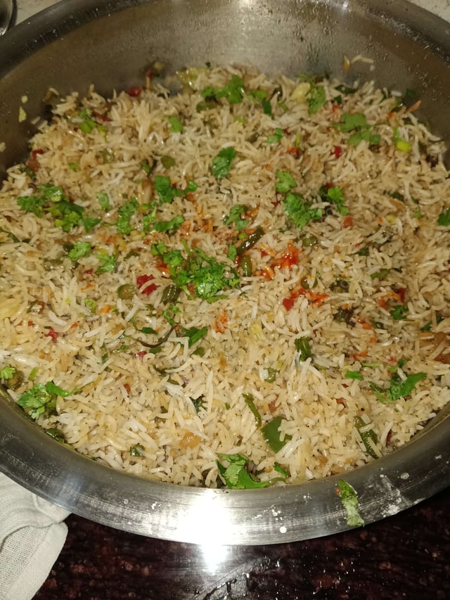 Delicious Veg Fried Rice prepared by COOX