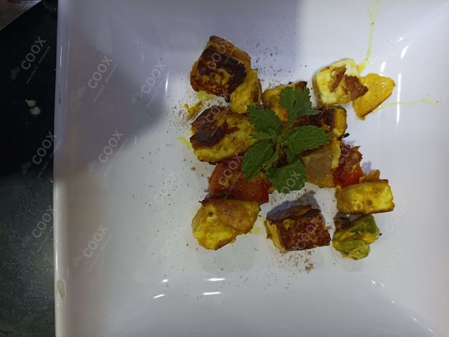 Delicious Paneer Shashlik prepared by COOX