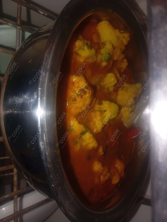 Delicious Aloo Gobhi prepared by COOX