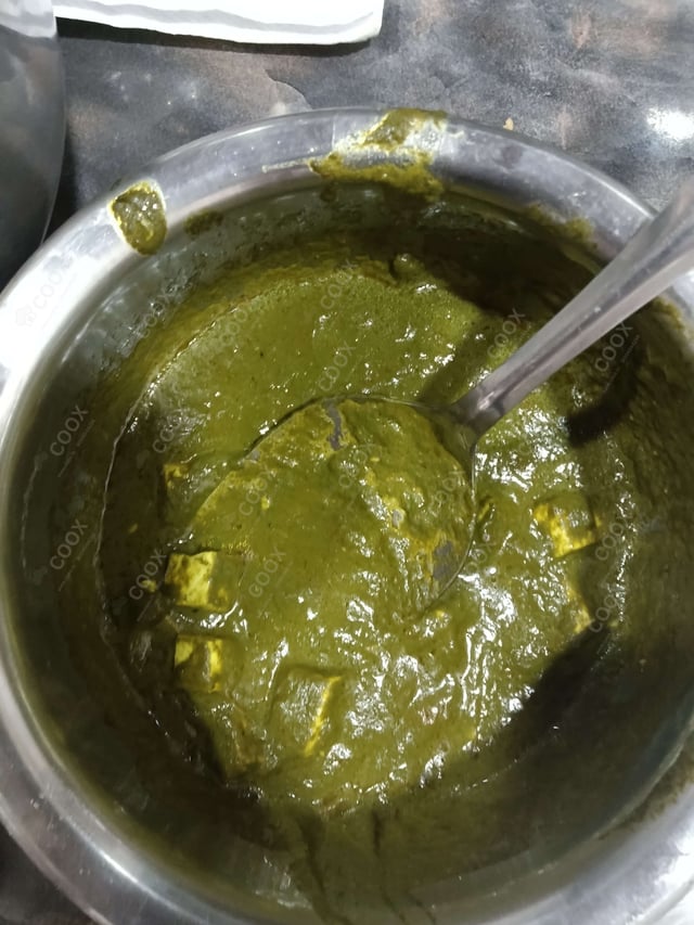 Delicious Palak Paneer prepared by COOX