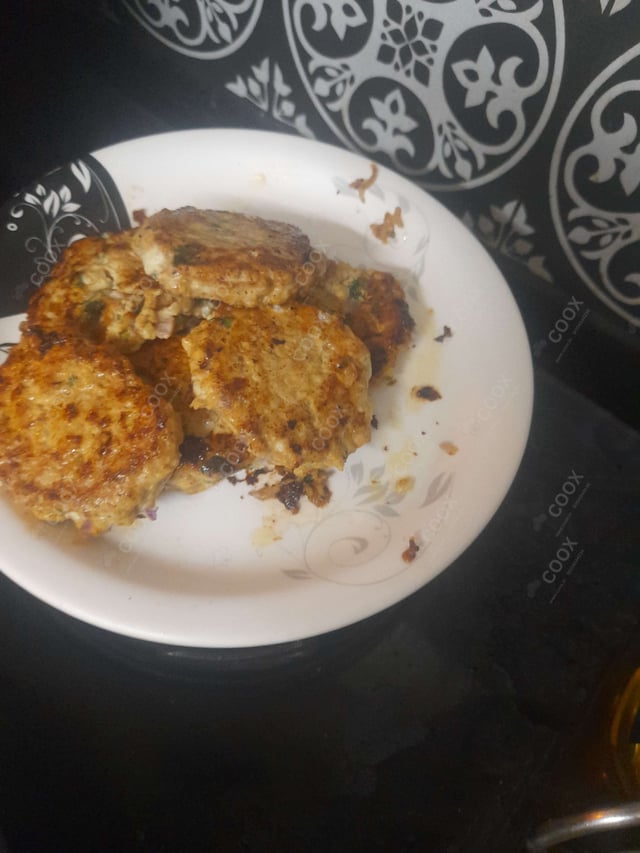 Delicious Chicken Seekh Kebab prepared by COOX