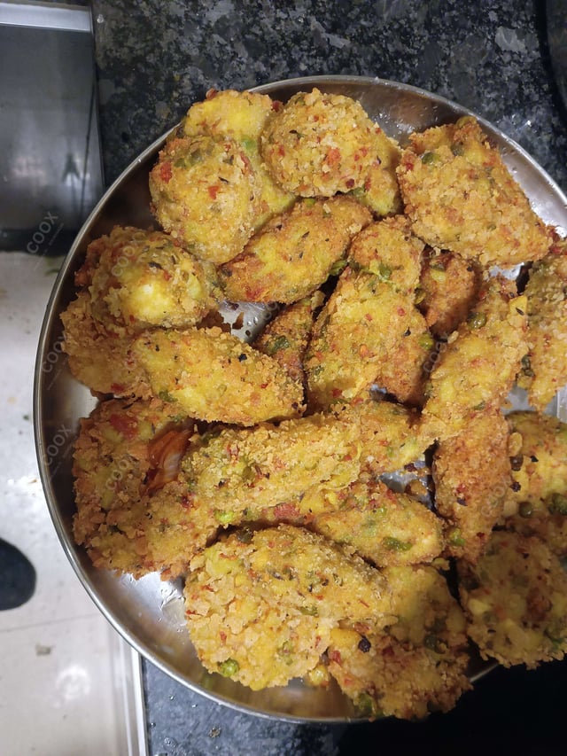 Delicious Veg Cutlets prepared by COOX