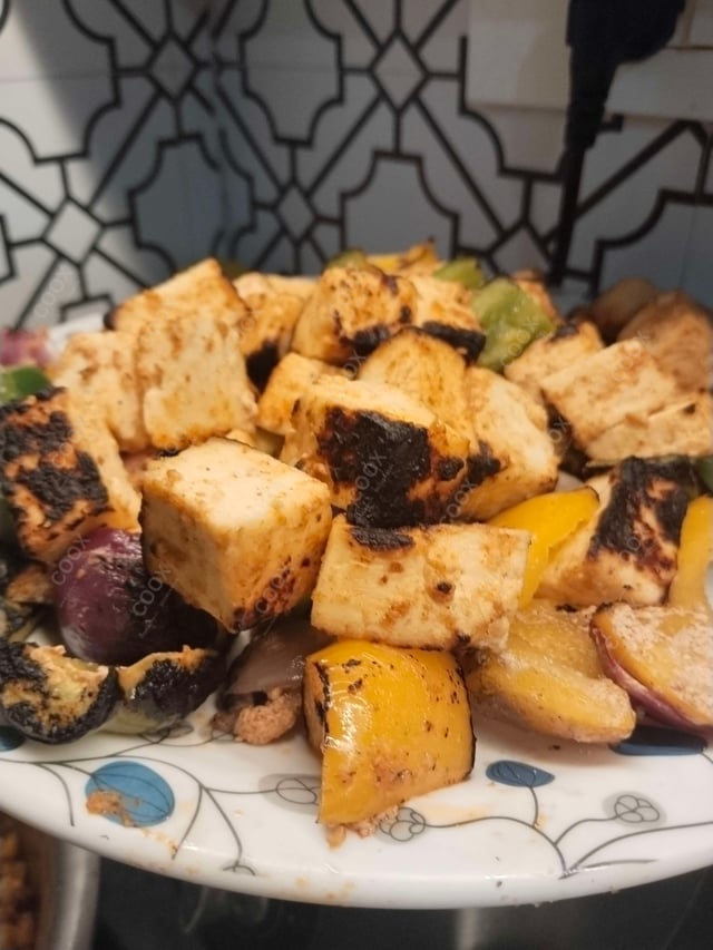 Delicious Paneer Tikka prepared by COOX