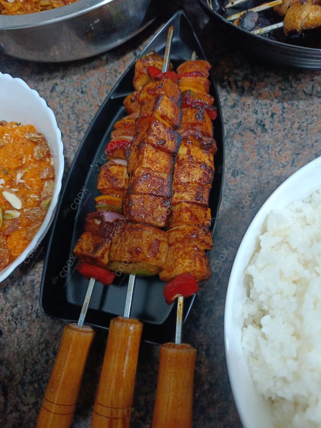 Delicious Paneer Shashlik prepared by COOX