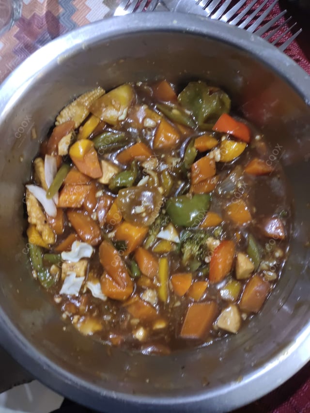 Delicious Mix Veg in Hot Garlic Sauce prepared by COOX