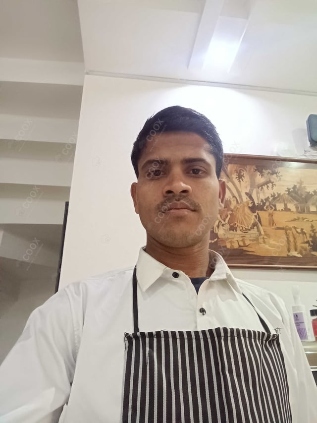 Chef from COOX at bookings. Professional cooks chefs at home