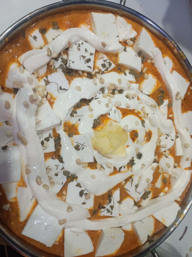 Delicious Shahi Paneer prepared by COOX