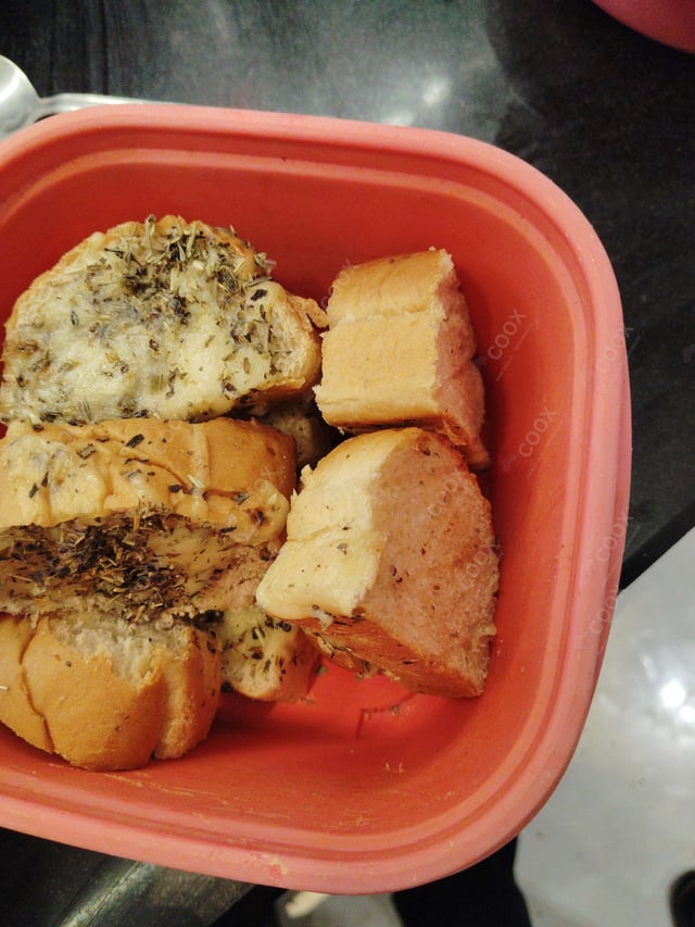 Delicious Garlic Bread with Cheese prepared by COOX