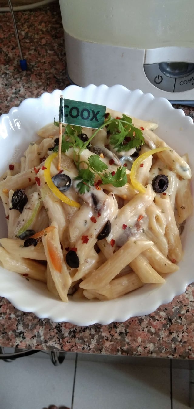 Delicious Pasta in White Sauce prepared by COOX