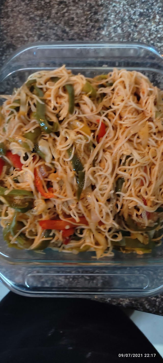 Delicious Chilly Garlic Noodles prepared by COOX