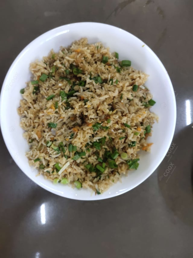 Delicious Veg Fried Rice prepared by COOX