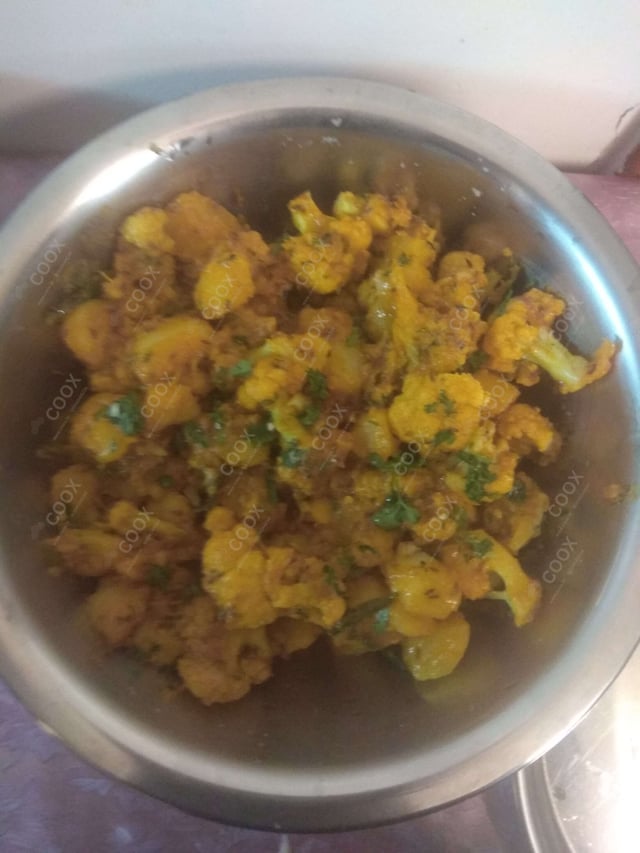 Delicious Aloo Gobhi prepared by COOX