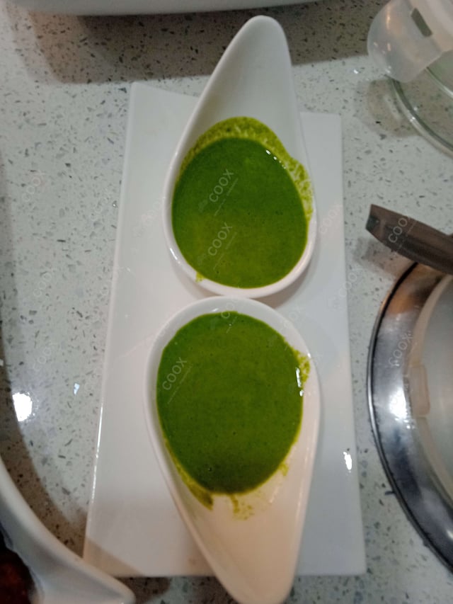 Delicious Green Chutney prepared by COOX