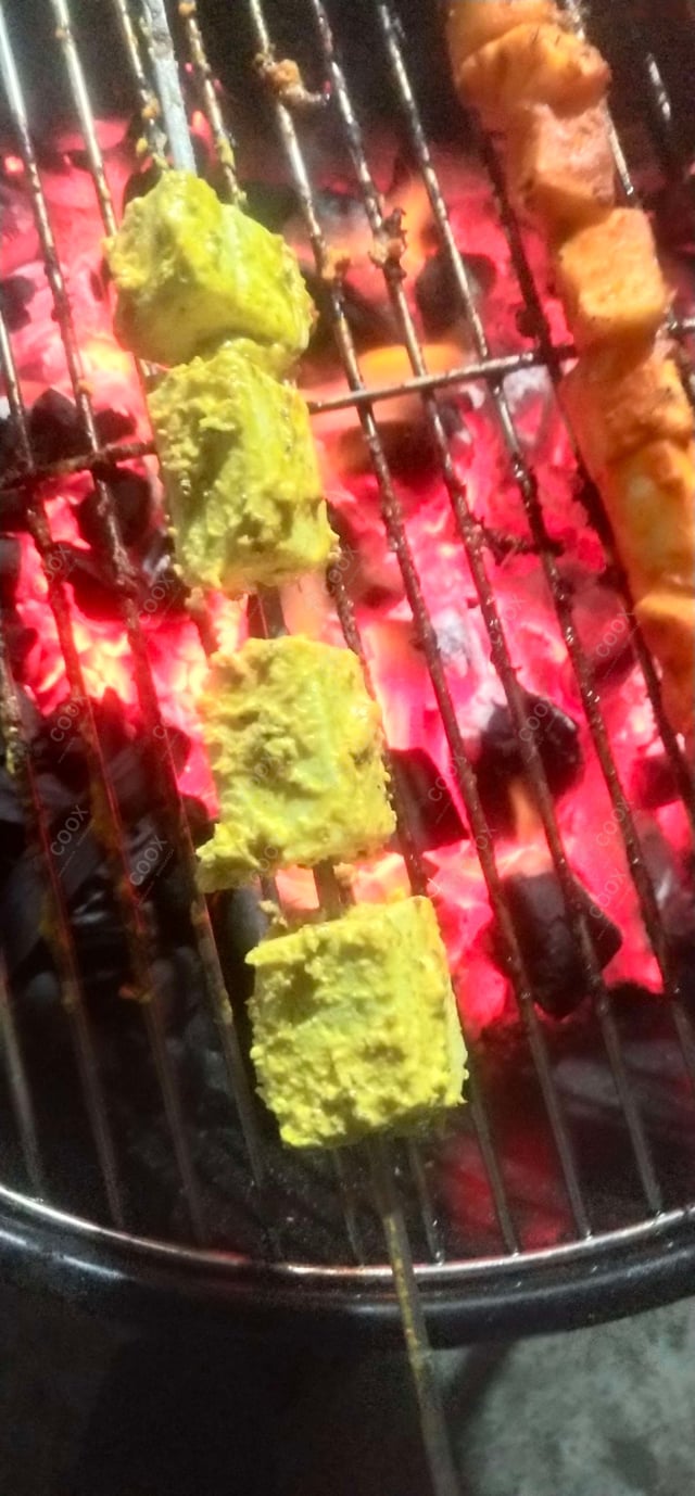 Delicious Paneer Tikka prepared by COOX