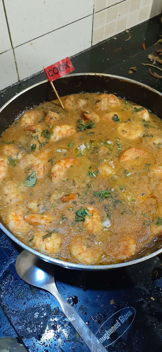 Delicious Butter Garlic Prawns prepared by COOX