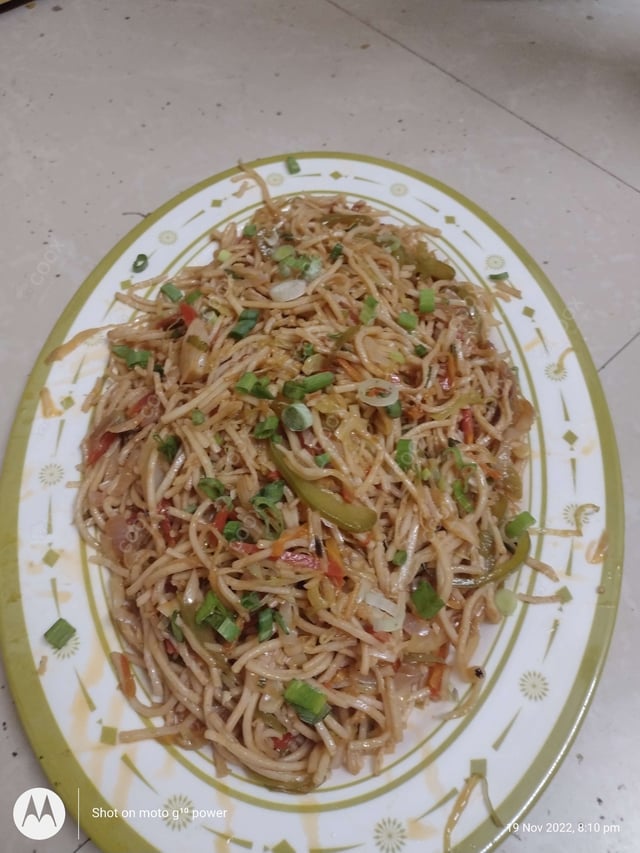 Delicious Veg Hakka Noodles prepared by COOX