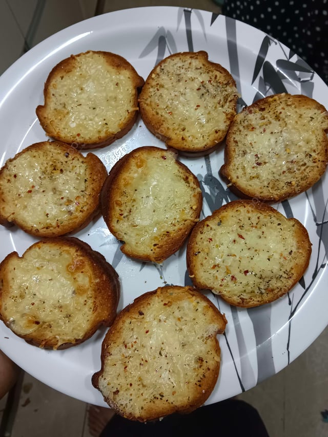 Delicious Garlic Bread with Cheese prepared by COOX