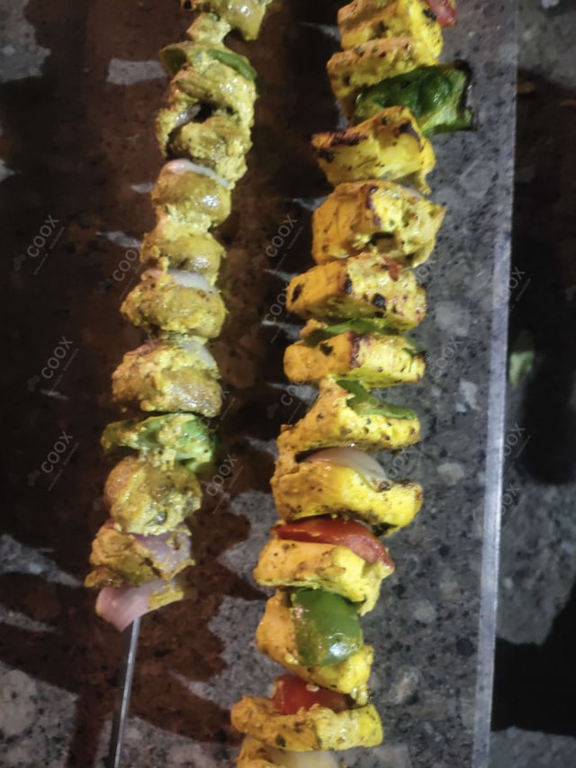 Delicious Paneer Tikka prepared by COOX