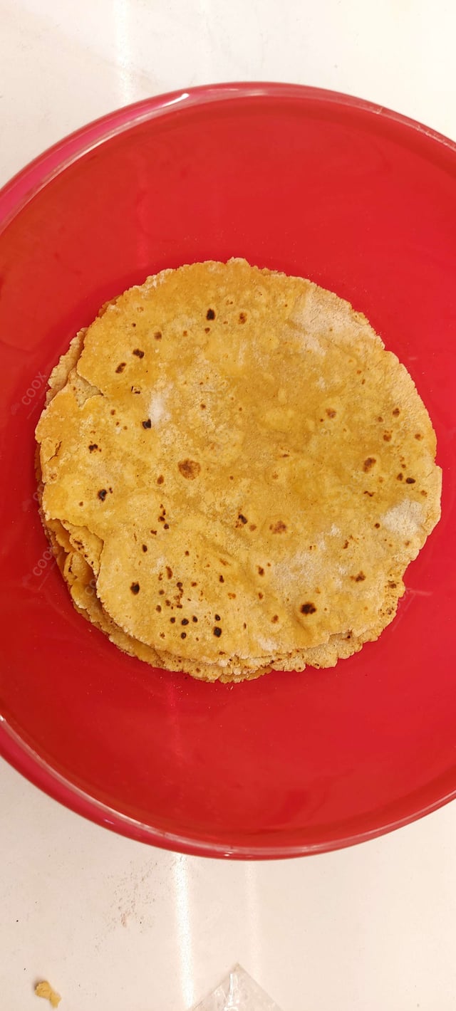 Delicious Makki ki Rotis prepared by COOX